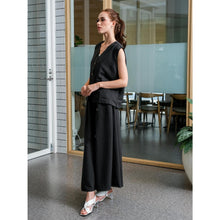 Load image into Gallery viewer, Asiro Prissy One Set Semi Wool Set Pakaian Wanita