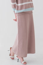 Load image into Gallery viewer, Zeva Knitted Skirt Rok Wanita