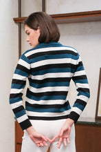 Load image into Gallery viewer, Asiro Xiera Knitted Outwear Atasan Wanita