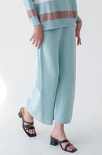 Load image into Gallery viewer, Zeva Knitted Skirt Rok Wanita
