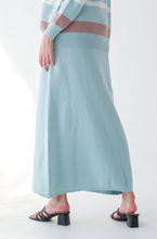 Load image into Gallery viewer, Zeva Knitted Skirt Rok Wanita
