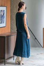 Load image into Gallery viewer, Asiro Ramy Top Onyx Skirt Knitted Set Wanita