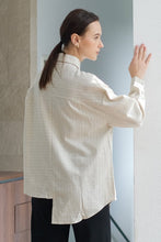 Load image into Gallery viewer, Asiro Twigy Linen Top Atasan Wanita