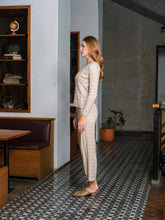 Load image into Gallery viewer, Asiro Nerva Blouse Knitted Kei Pants Knitted Set Wanita