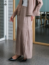 Load image into Gallery viewer, Asiro Gemma Skirt Knitted