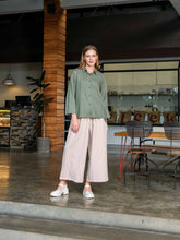 Load image into Gallery viewer, Asiro Nora Pants Woolstretch Celana Panjang Wanita Kulot