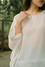 Load image into Gallery viewer, Lara Flowy Blouse White