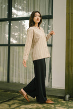 Load image into Gallery viewer, Farrin Pure Linen Blouse
