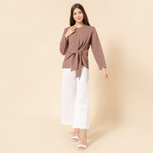 Load image into Gallery viewer, LYNN BROWN