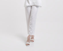 Load image into Gallery viewer, Cotton Set Oriel Blouse Byan Pants White