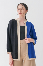 Load image into Gallery viewer, Razeta Knitted Outerwear Atasan Wanita
