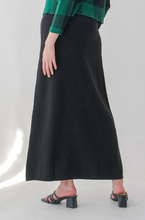 Load image into Gallery viewer, Zeva Knitted Skirt Rok Wanita
