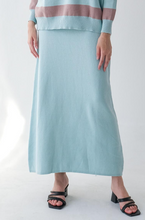 Load image into Gallery viewer, Zeva Knitted Skirt Rok Wanita
