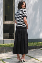 Load image into Gallery viewer, Asiro Elvina Knitted Skirt Black Rok Wanita
