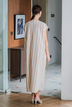 Load image into Gallery viewer, Asiro Rekha Dress Linen Dress Wanita
