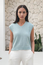 Load image into Gallery viewer, Lova Knitted Tanktop Blue
