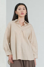 Load image into Gallery viewer, Lucy Top Semi Woll Blouse
