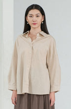 Load image into Gallery viewer, Lucy Top Semi Woll Blouse
