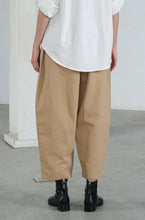 Load image into Gallery viewer, Betty Semi Woll Pants
