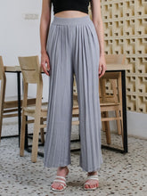 Load image into Gallery viewer, Asiro Yuki Knitt Pants Celana Panjang Kulot Rajut
