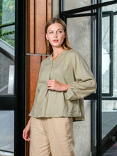 Load image into Gallery viewer, Asiro Ulina Linen Blouse Atasan Pakaian Wanita Lengan Panjang
