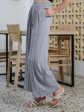 Load image into Gallery viewer, Asiro Yuki Knitt Pants Celana Panjang Kulot Rajut
