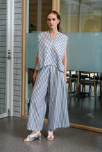 Load image into Gallery viewer, Asiro Blaze One Set Linen Set Pakaian Wanita Tanpa Lengan
