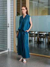 Load image into Gallery viewer, Asiro Blaze One Set Linen Set Pakaian Wanita Tanpa Lengan
