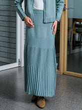 Load image into Gallery viewer, Asiro Gemma Skirt Knitted
