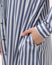 Load image into Gallery viewer, Krysta Linen Dress Navy
