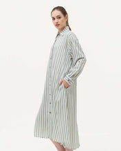 Load image into Gallery viewer, Krysta Linen Dress Green
