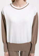 Load image into Gallery viewer, Quina Knitted Blouse Mocca
