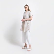 Load image into Gallery viewer, Rula Linen Blouse Khaki
