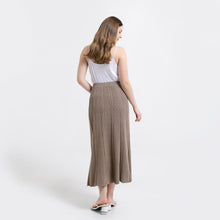Load image into Gallery viewer, Ivanka Knitted Skirt Mocca
