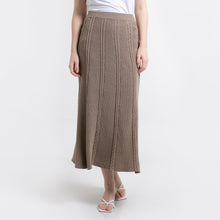 Load image into Gallery viewer, Ivanka Knitted Skirt Mocca
