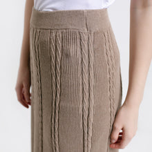 Load image into Gallery viewer, Ivanka Knitted Skirt Mocca
