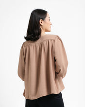 Load image into Gallery viewer, Aileen Crinkle Blouse
