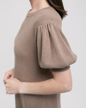Load image into Gallery viewer, Oktania Knitted Dress Mocca
