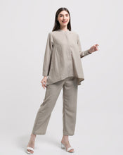 Load image into Gallery viewer, Cotton Set Oriel Blouse Byan Pants Sage
