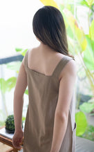 Load image into Gallery viewer, Tabina Linen Dress Mocca
