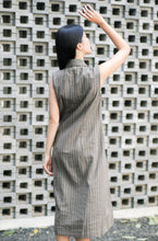 Load image into Gallery viewer, Shirley Pure Linen Blazer Olive Green
