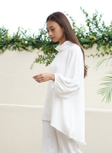 Load image into Gallery viewer, Viona Crinkle Blouse Jemima Pants White
