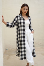 Load image into Gallery viewer, Nyra Linen Dress / Outerwear Black
