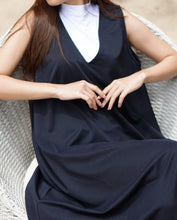 Load image into Gallery viewer, Sassy Dress Black
