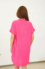 Load image into Gallery viewer, Rula Linen Blouse Fuchsia
