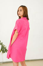 Load image into Gallery viewer, Rula Linen Blouse Fuchsia
