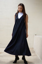 Load image into Gallery viewer, Sassy Dress Black
