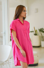 Load image into Gallery viewer, Rula Linen Blouse Fuchsia
