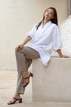 Load image into Gallery viewer, Kerry Linen Blouse White Willo Pants Mocca
