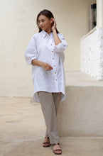 Load image into Gallery viewer, Kerry Linen Blouse White Willo Pants Mocca
